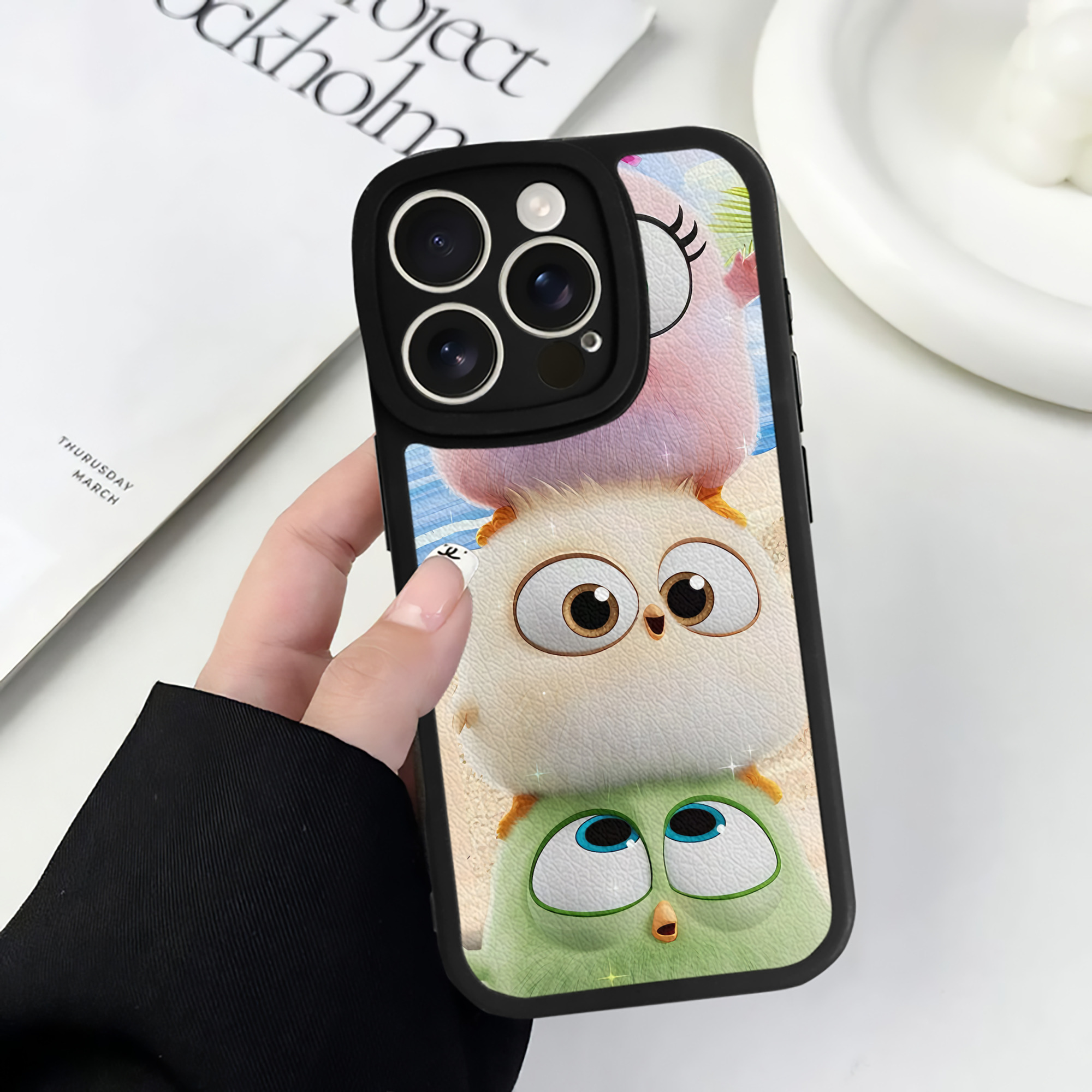 （画像用） Angry Birds アングリーバード 【iPhone 16シリーズ対応】シリコンスマホケース（レザー調） 材質：シリコン
